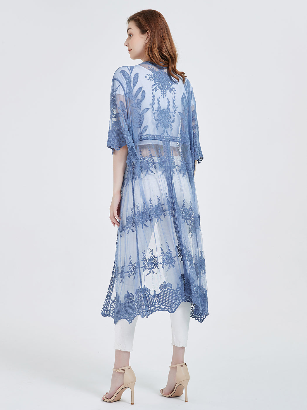 Kimono largo con bordado de encaje floral