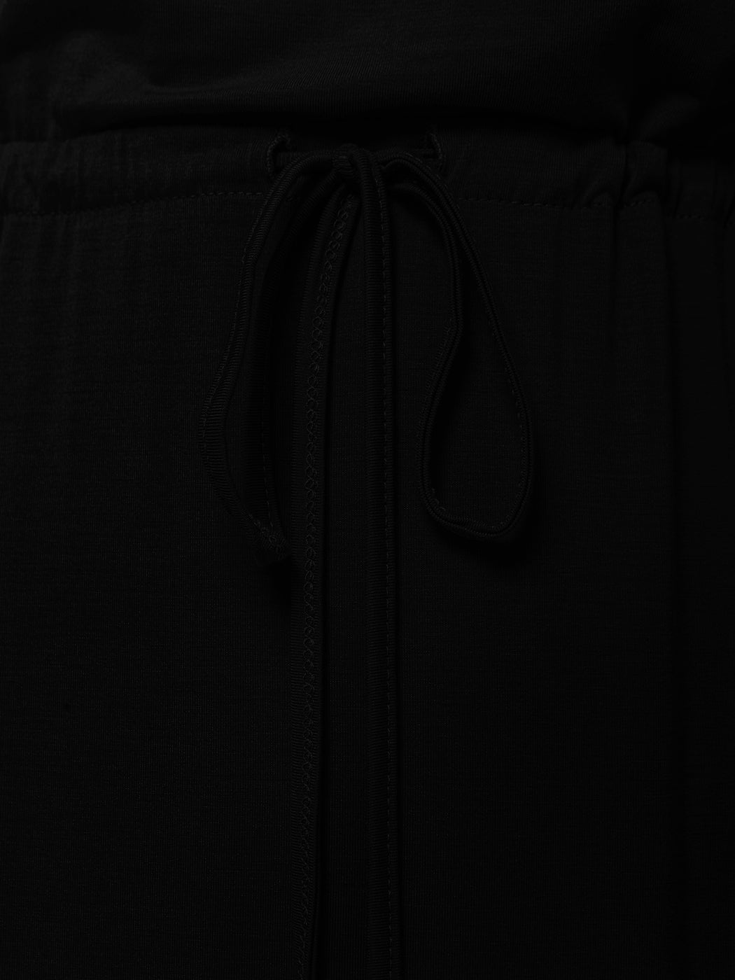 Vestido largo sin mangas con cordón ajustable