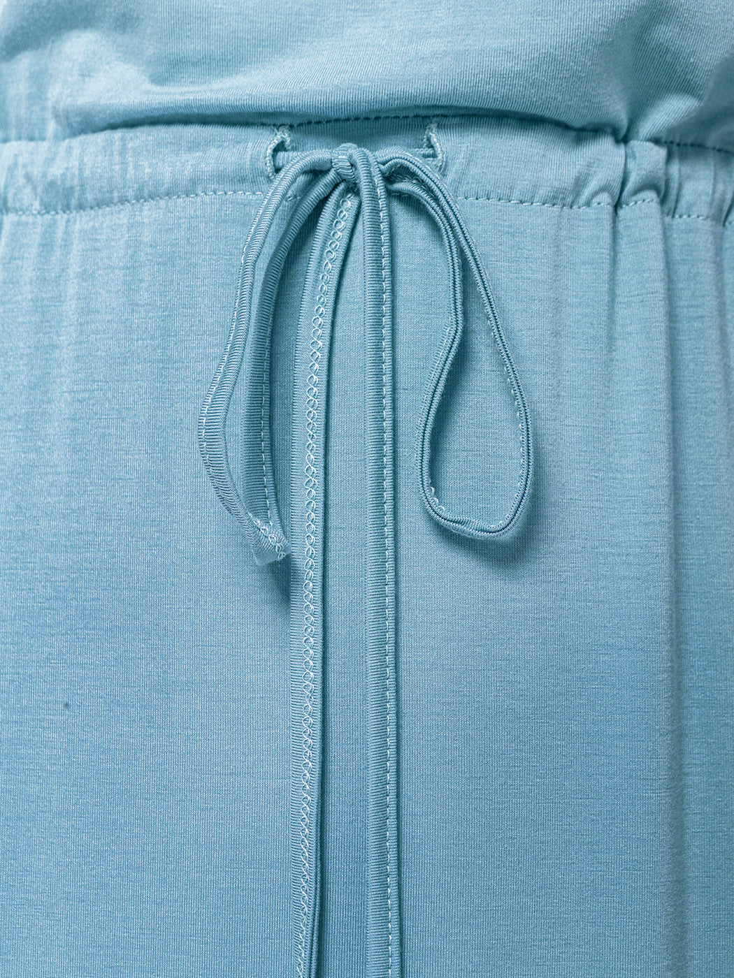 Vestido largo sin mangas con cordón ajustable