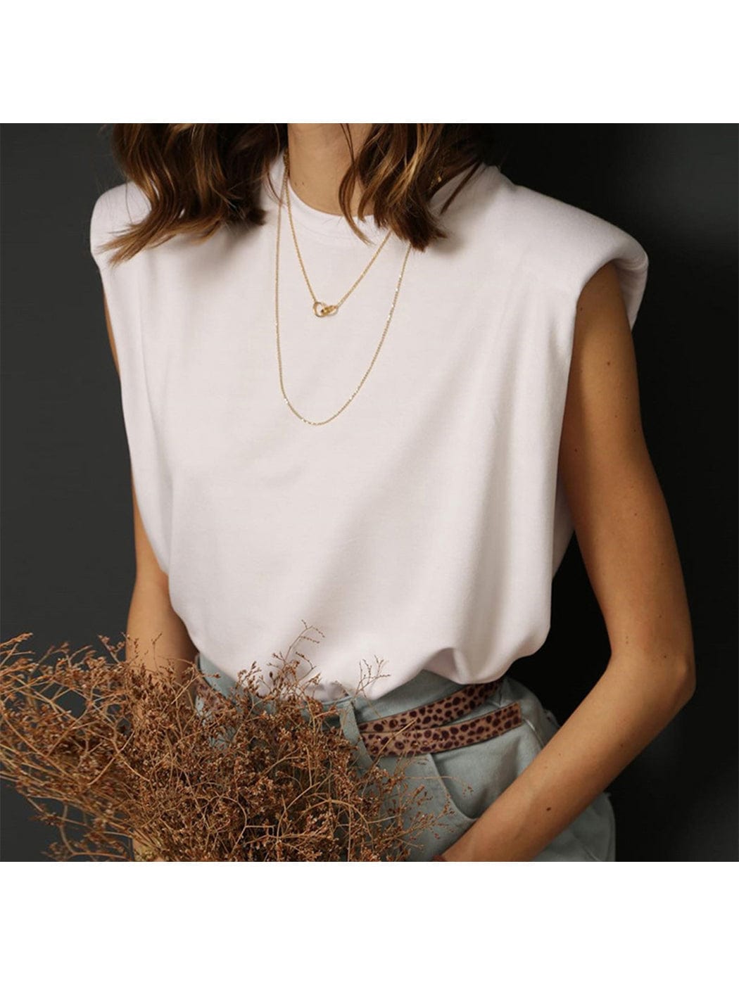 Camisetas sin mangas con hombreras