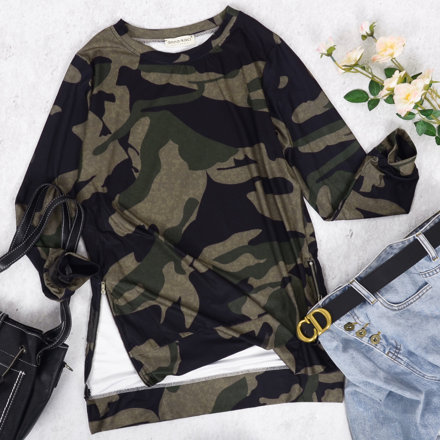 Sudadera tipo túnica con cuello redondo y mangas largas con estampado de camuflaje para mujer de Anna-Kaci