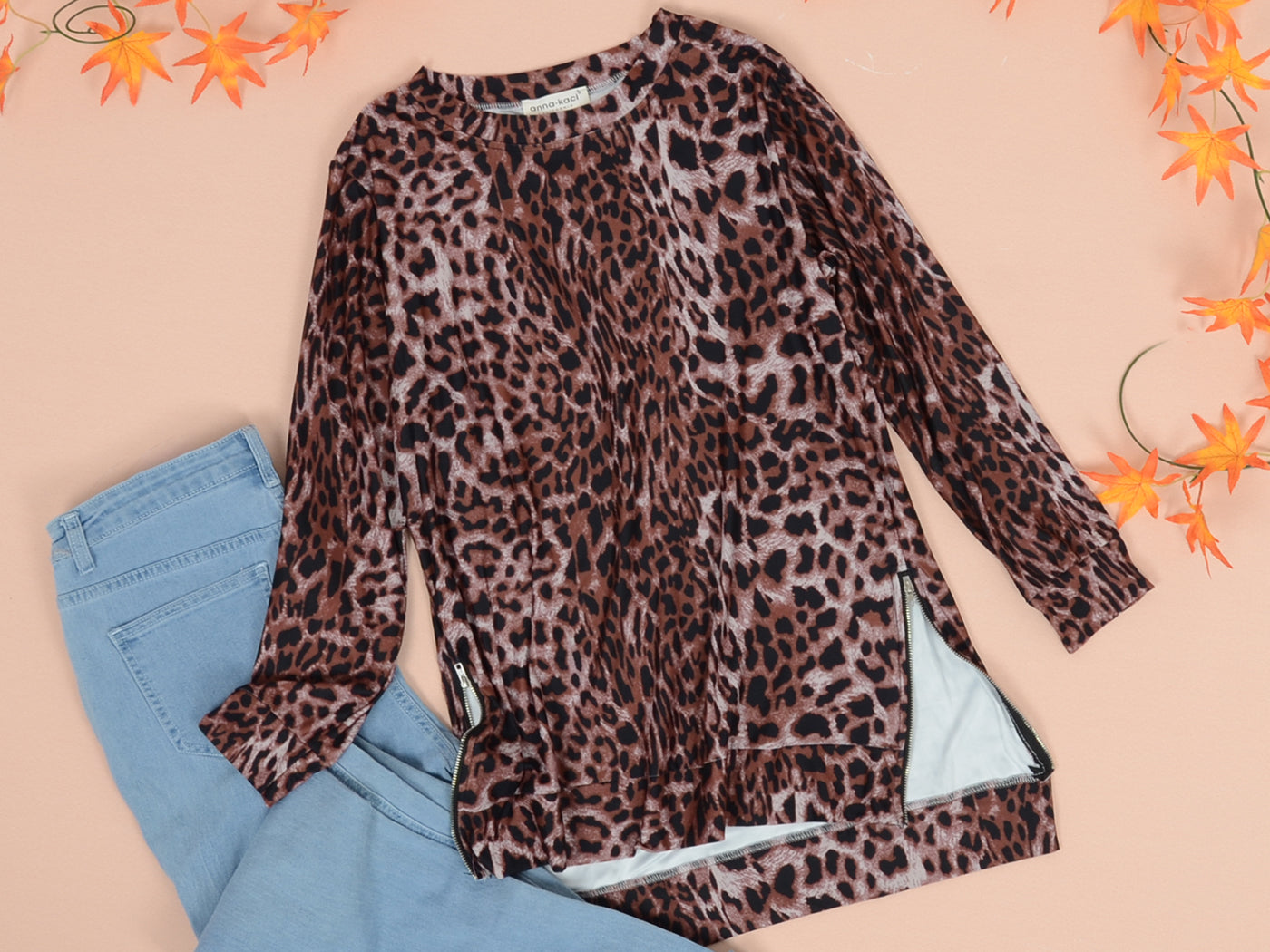 Sudadera tipo túnica con cuello redondo y mangas largas con estampado de camuflaje para mujer de Anna-Kaci