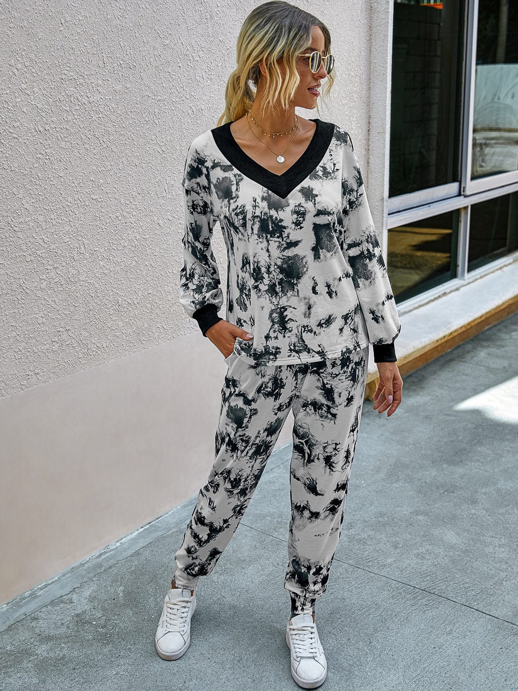 Conjunto de 2 piezas de top y pantalón con estampado de leopardo