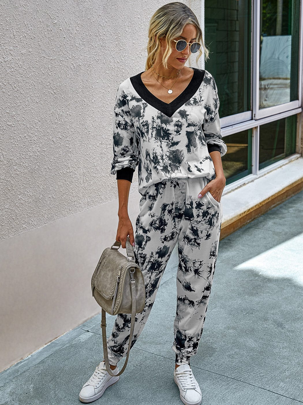 Conjunto de 2 piezas de top y pantalón con estampado de leopardo