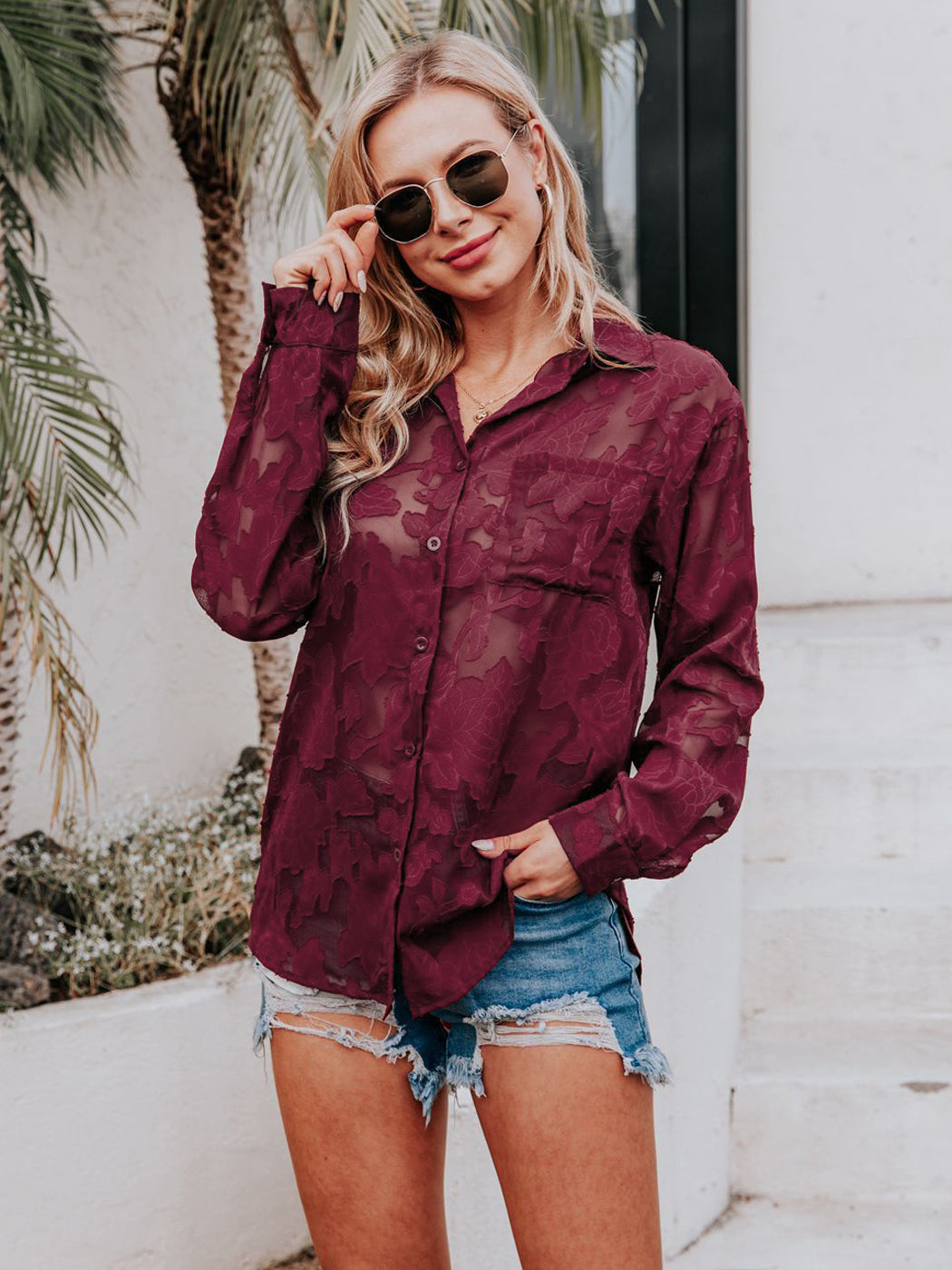 Blusa de gasa con estampado floral, mangas largas, cuello vuelto semitransparente y botones para mujer de Anna-Kaci