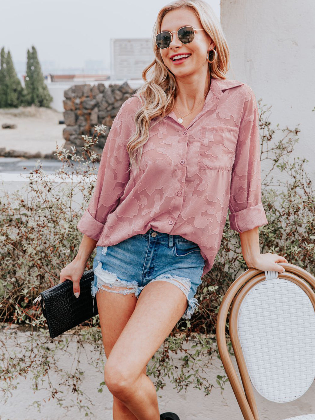 Blusa de gasa con estampado floral, mangas largas, cuello vuelto semitransparente y botones para mujer de Anna-Kaci