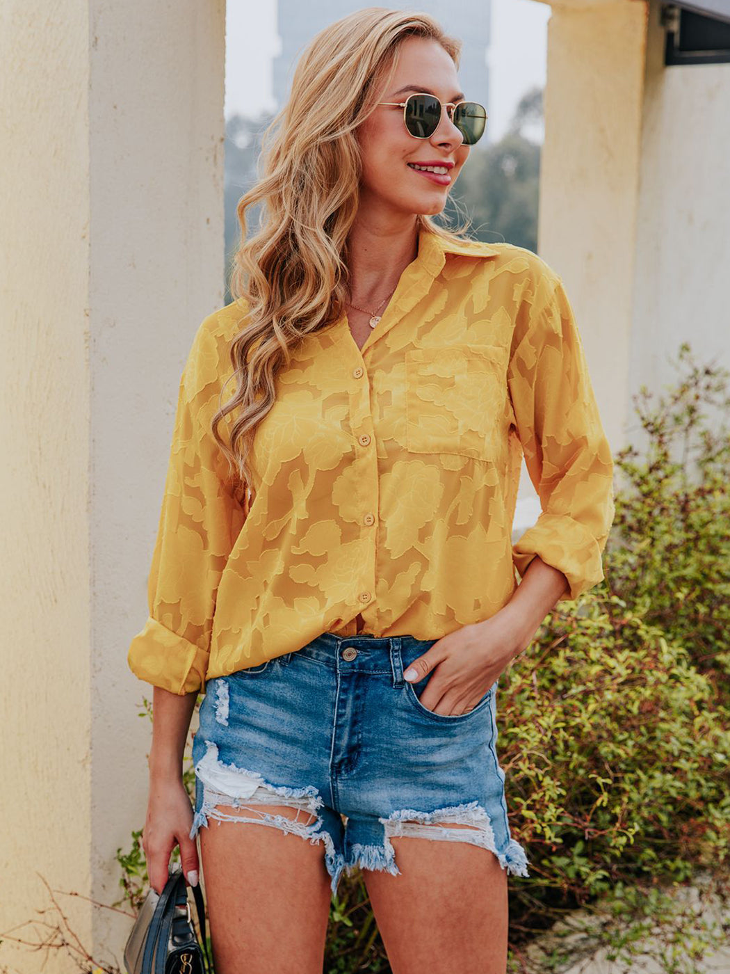 Blusa de gasa con estampado floral, mangas largas, cuello vuelto semitransparente y botones para mujer de Anna-Kaci