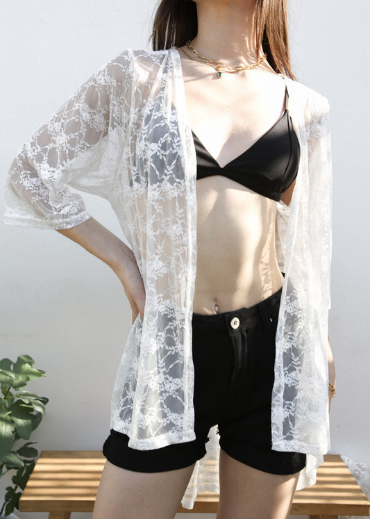 Cárdigan tipo kimono bohemio con encaje transparente
