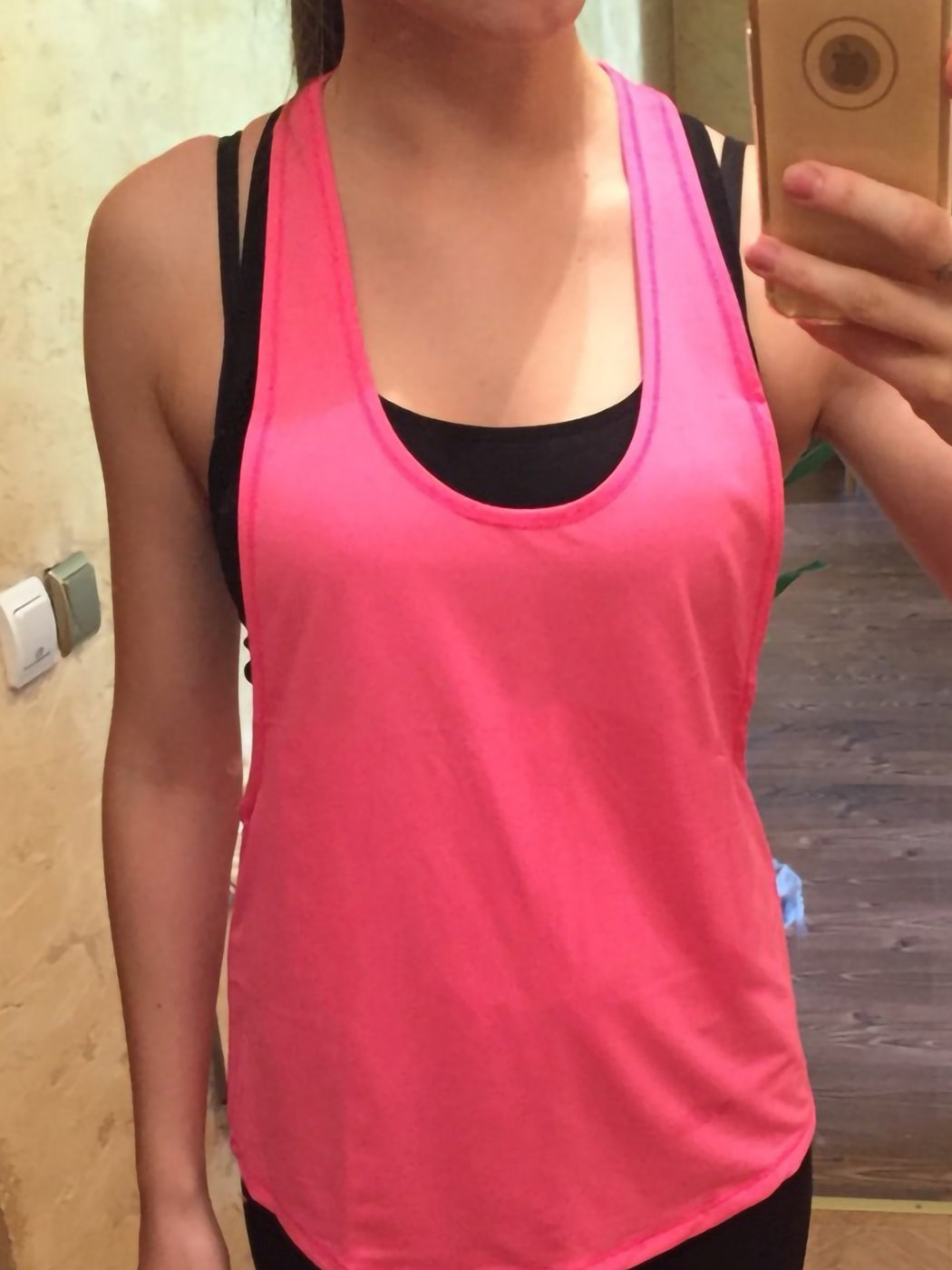 Camiseta sin mangas holgada con espalda cruzada para hacer yoga