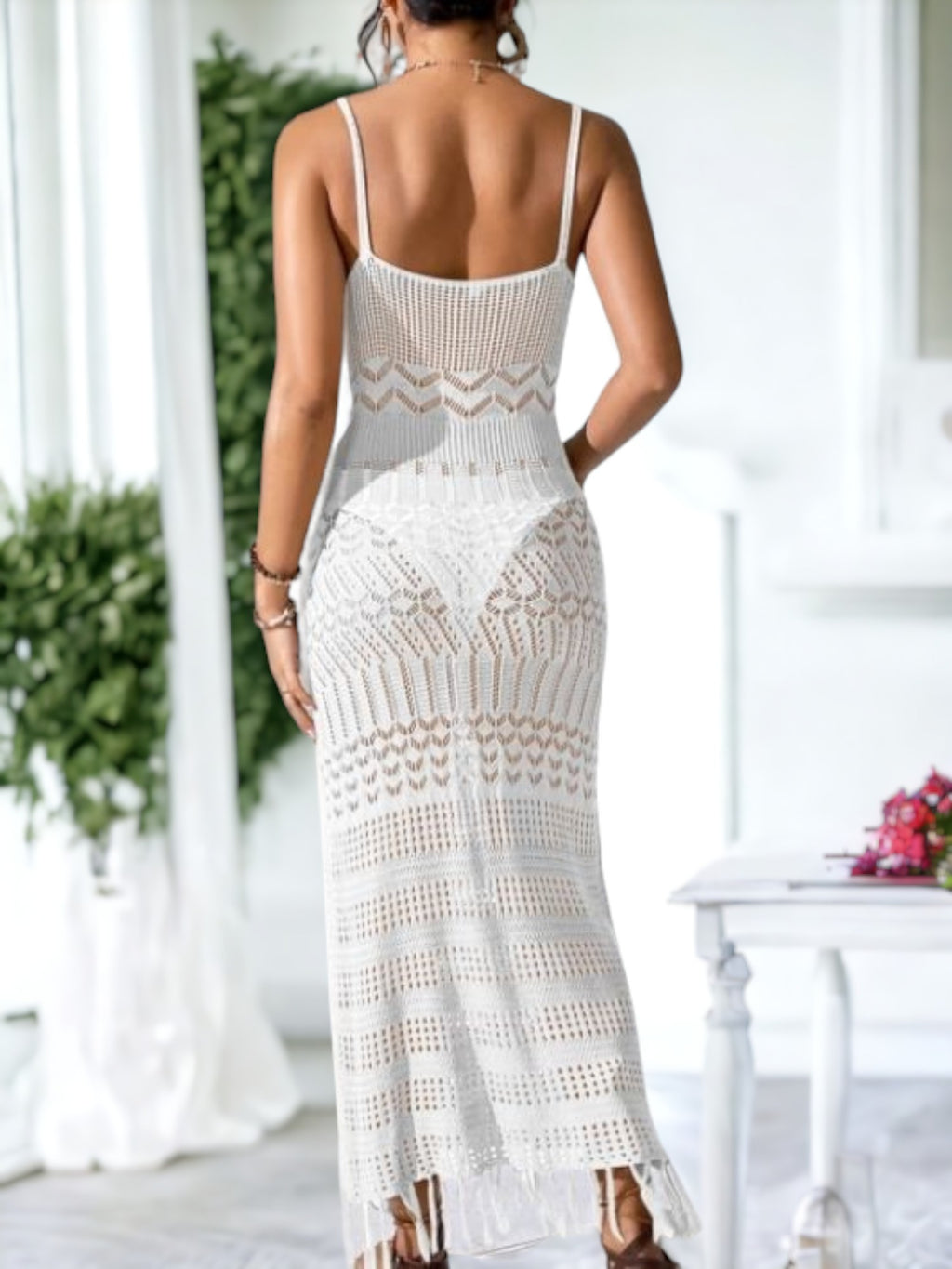 Vestido playero de verano de punto con tirantes y escote en V sin mangas
