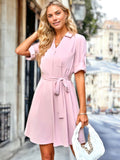 Vestido con cuello en V