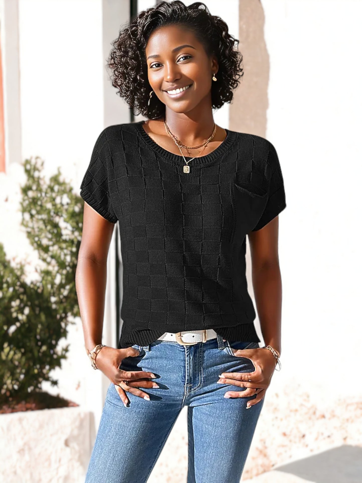 Knitted Square Texture Pattern Round Neck Shirt With Side Pocket Detail