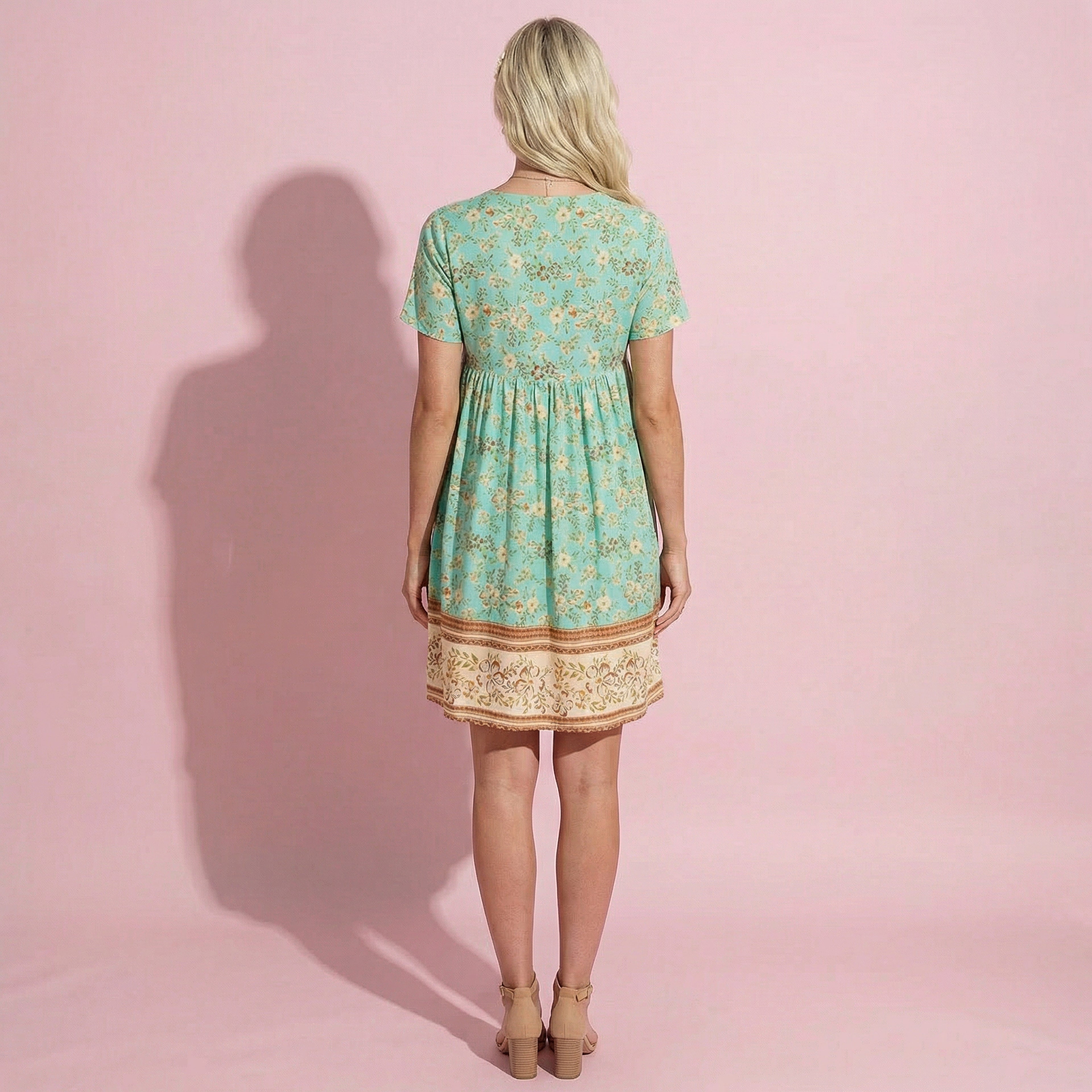 Vestido bohemio con estampado floral multicolor 