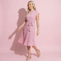 Vestido de lunares con mangas cortas