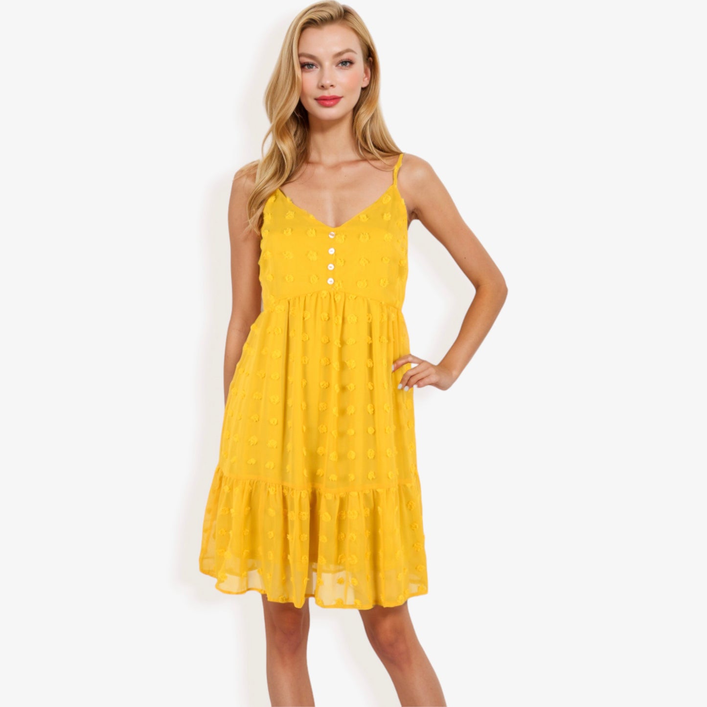 Vestido de verano con volantes y lunares
