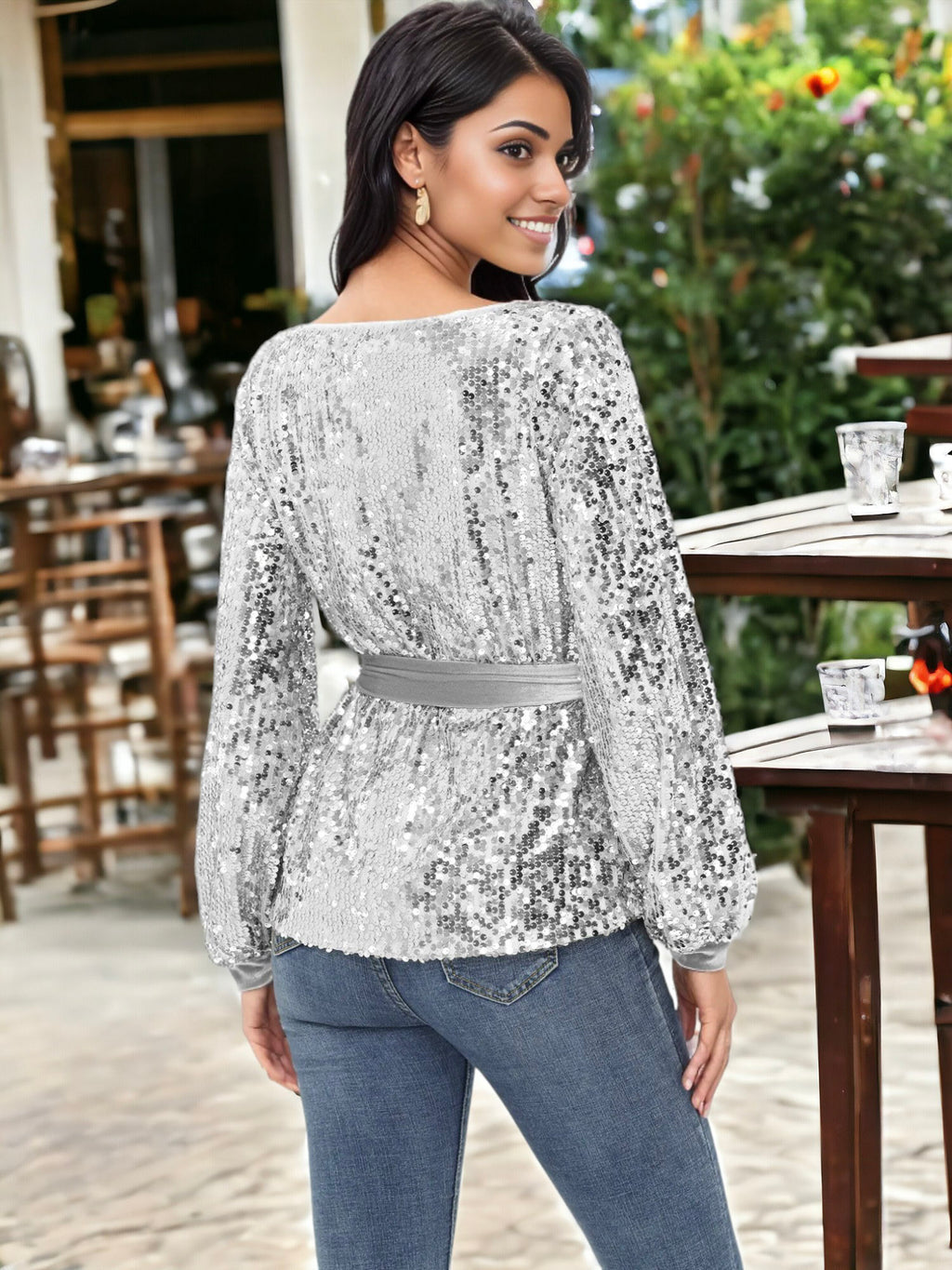 Suéter tipo sudadera con lazo en la cintura y lentejuelas para fiesta 