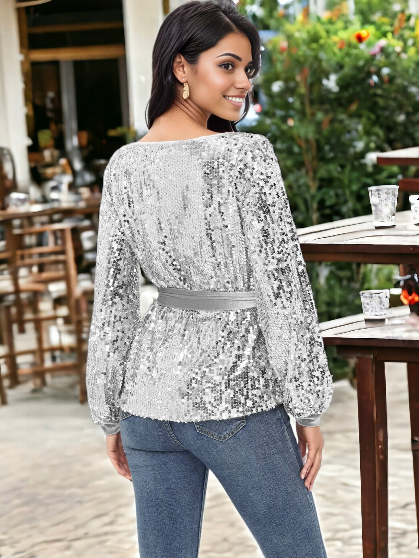 Suéter tipo sudadera con lazo en la cintura y lentejuelas para fiesta 