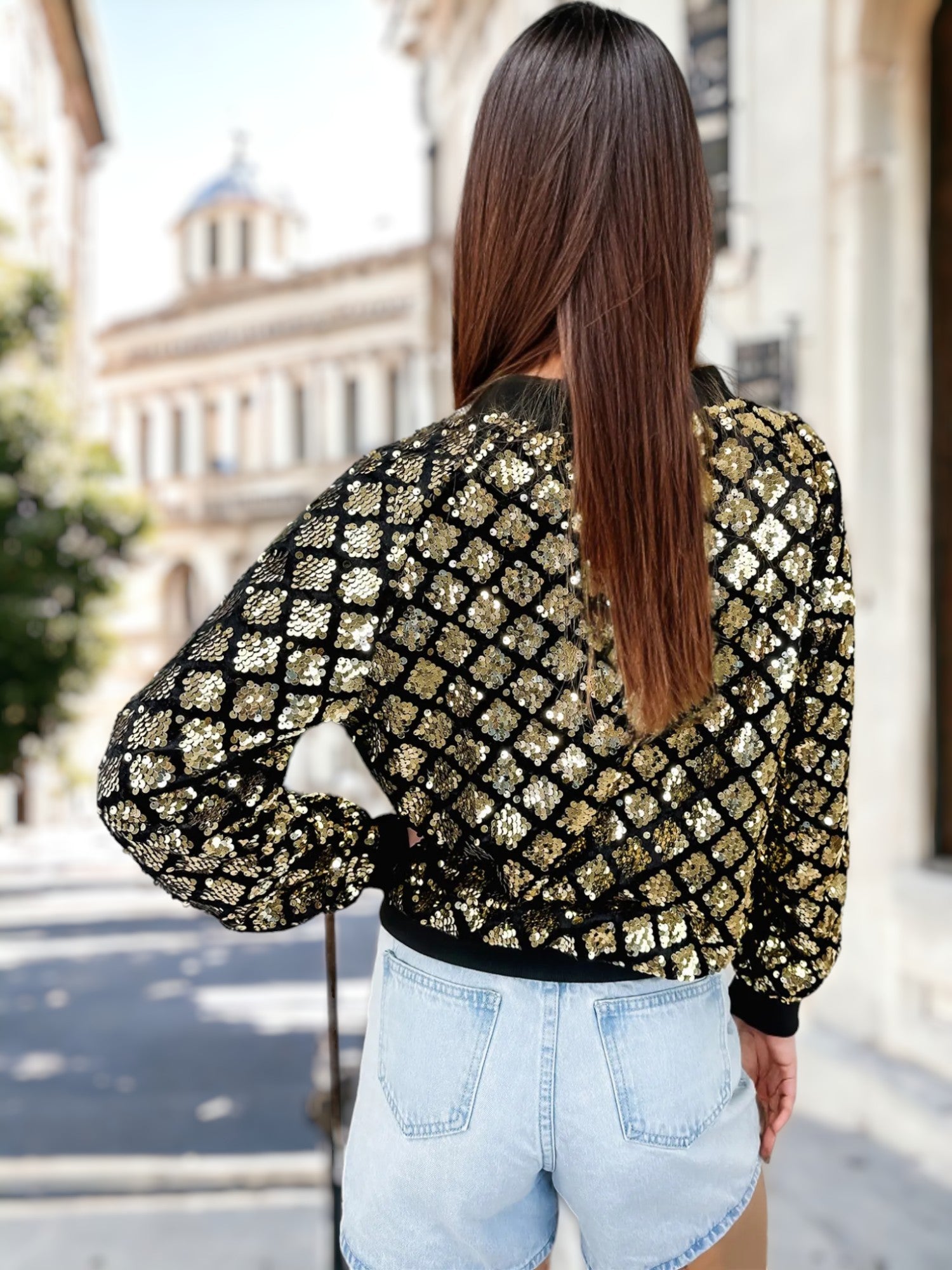 Chaqueta bomber con cremallera y estampado exclusivo de lentejuelas