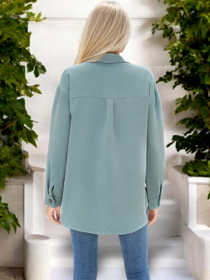 Camisa de mujer de gran tamaño con botones y detalle plisado