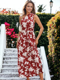 Vestido largo con cinturón y hebilla en la cintura con un solo hombro y estampado floral