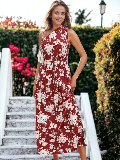 Vestido largo con cinturón y hebilla en la cintura con un solo hombro y estampado floral