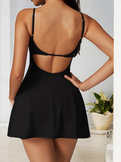 Mono deportivo para mujer con tirantes ajustables y falda vaporosa superpuesta
