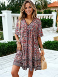 Vestido casual estampado con cuello en V a la moda