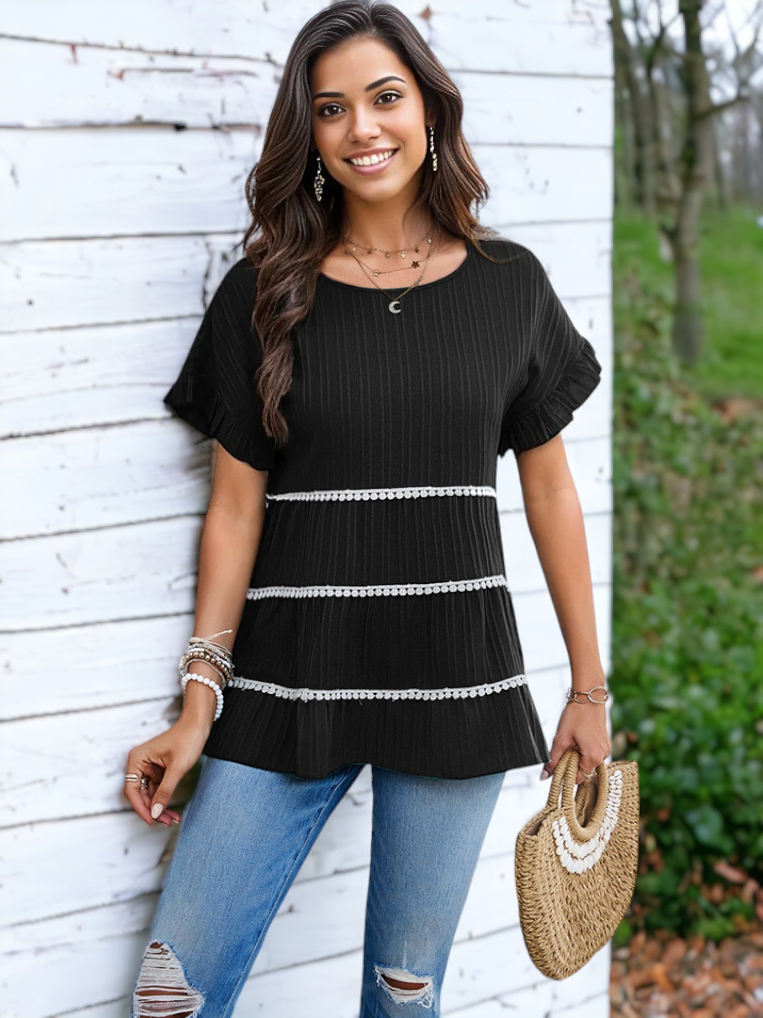 Blusa suelta con cuello redondo y mangas con volantes