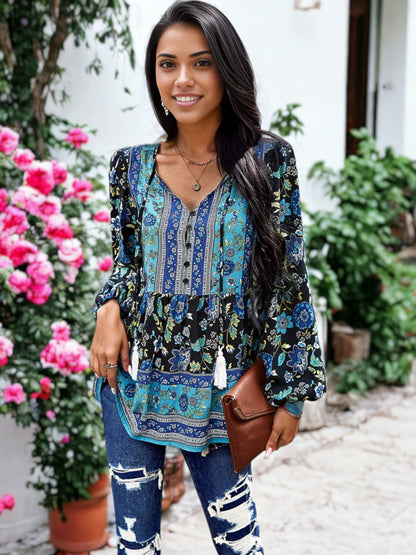 Blusa de manga larga con cuello en V y estampado bohemio de cachemira