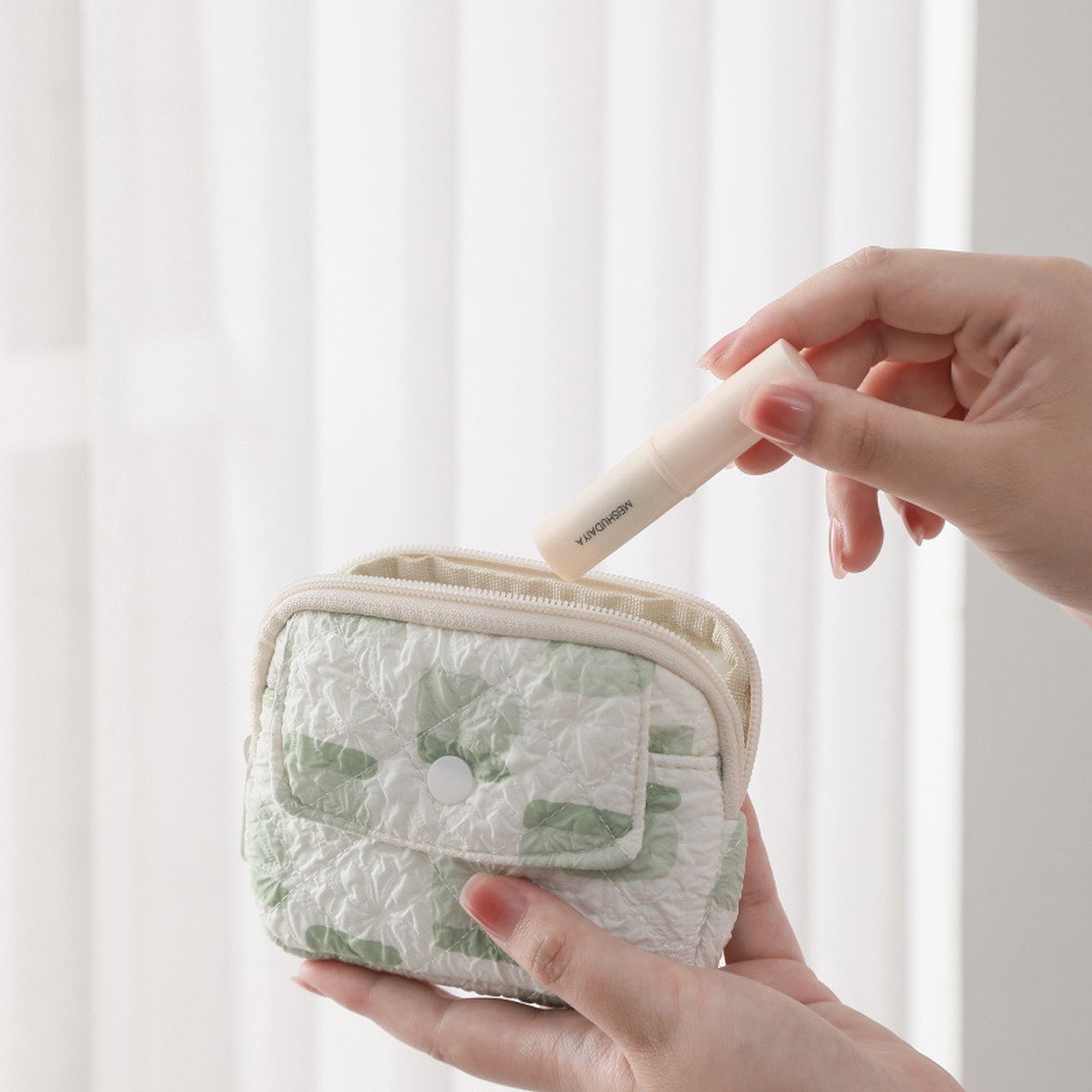 Anna-Kaci Women's Quilted Floral Coin Purse-Small Cosmetic Bag with Zipper and Snap Pocket