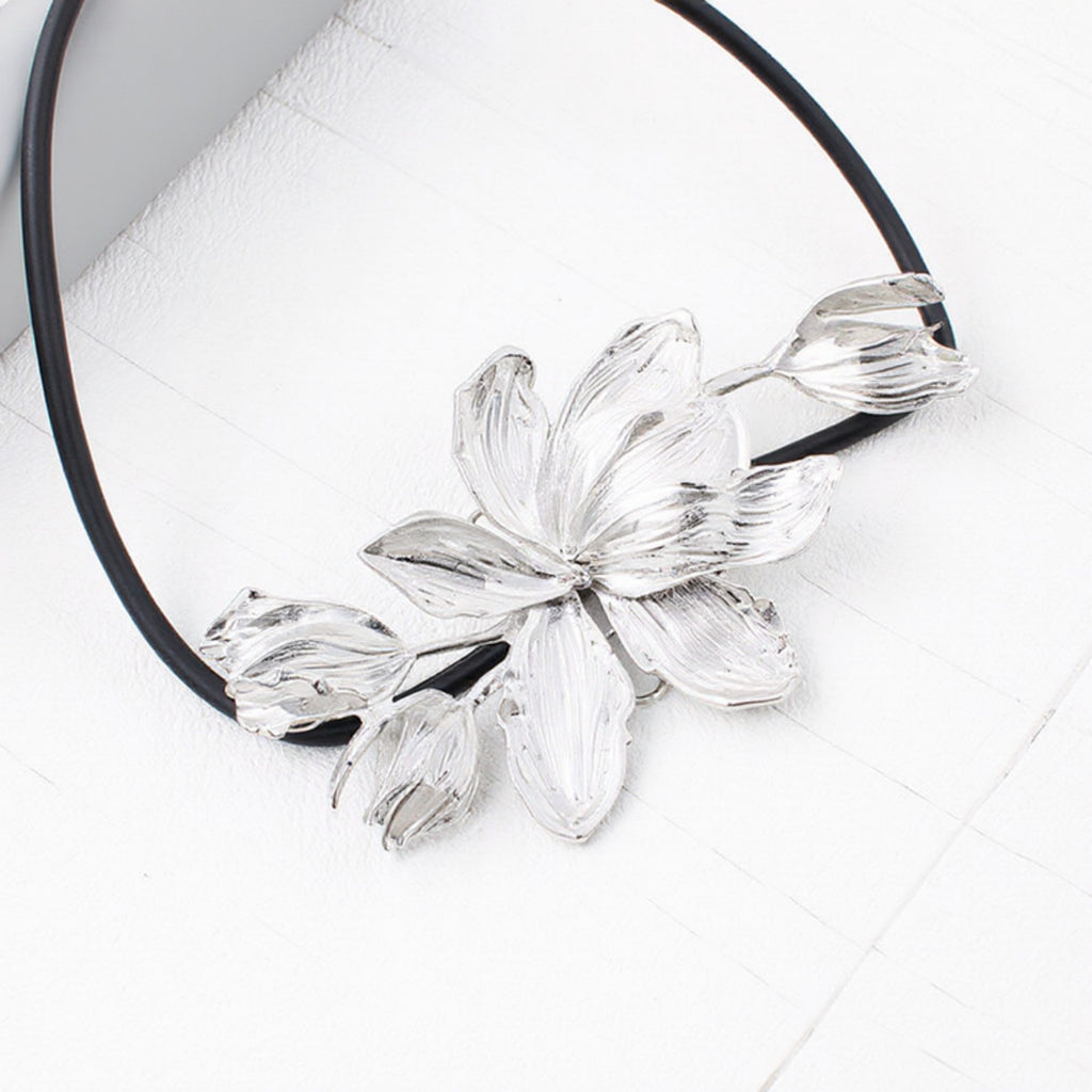 Anna-Kaci Women's Floral Waist Belt with Sculpted Petal Design and Adjustable Elastic Band 45.5x0.6 in