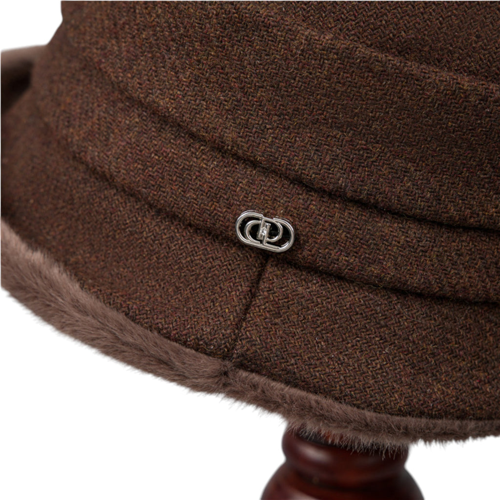 Anna-Kaci Women's Warm Winter Cloche Hat with Faux Fur Trim
