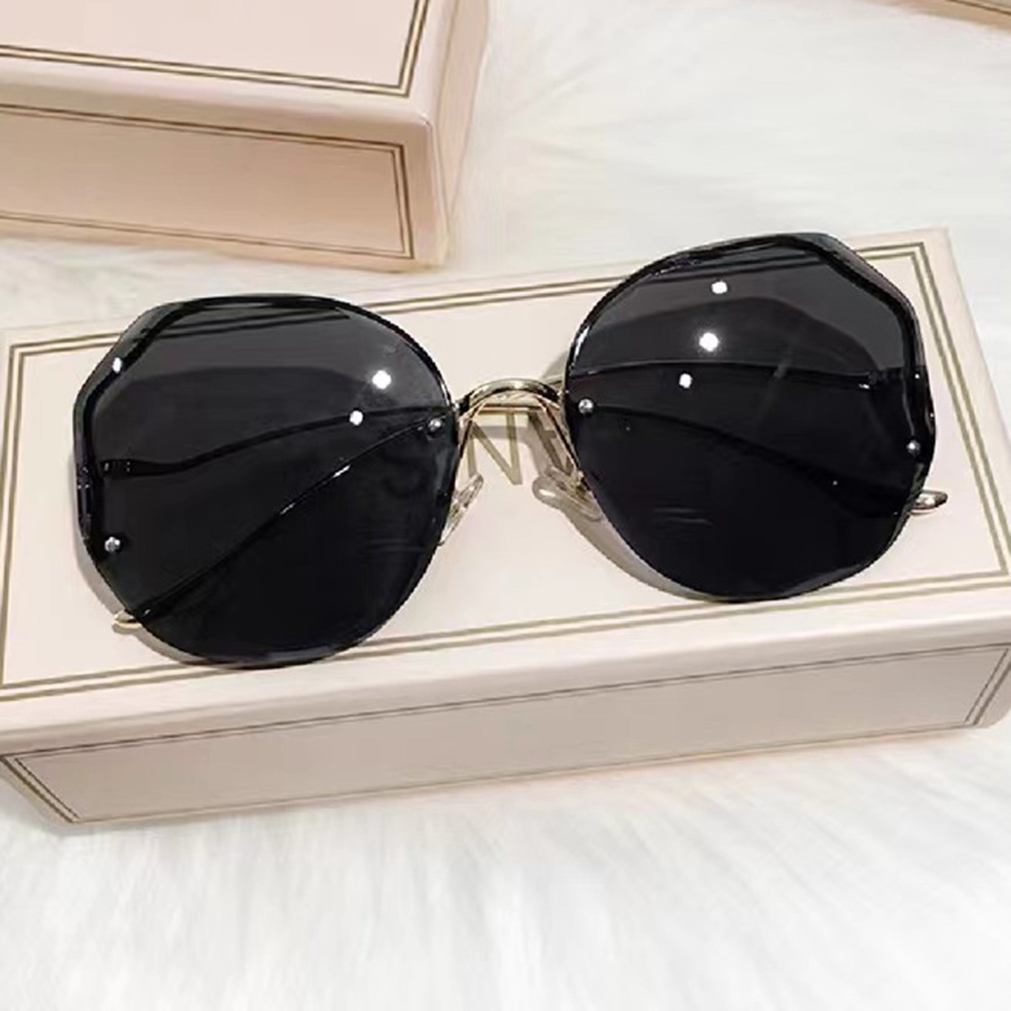 Anna-Kaci Women's Oversized Geometric Rimless Sunglasses with Gradient Lenses and Decorative Storage Case