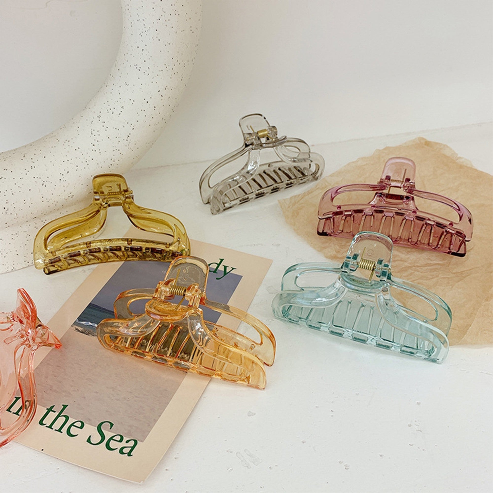 Anna-Kaci Curved Hair Claw Clip with Sculpted Design and Strong Hold