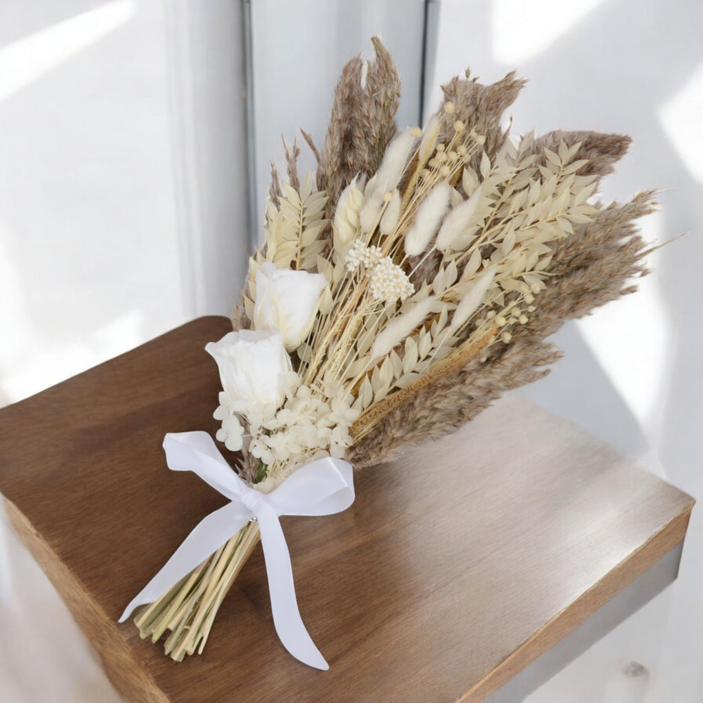 Alilang Decorative Mixed Dried Flower Bouquet with Elegant Accents for Home Decoration and Events