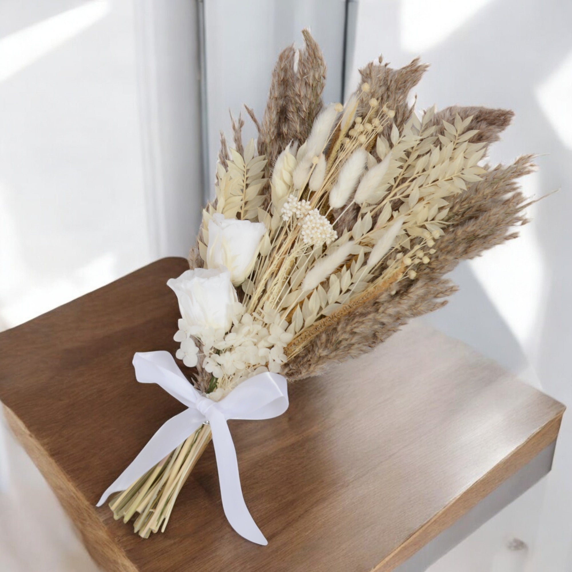 Alilang Decorative Mixed Dried Flower Bouquet with Elegant Accents for Home Decoration and Events