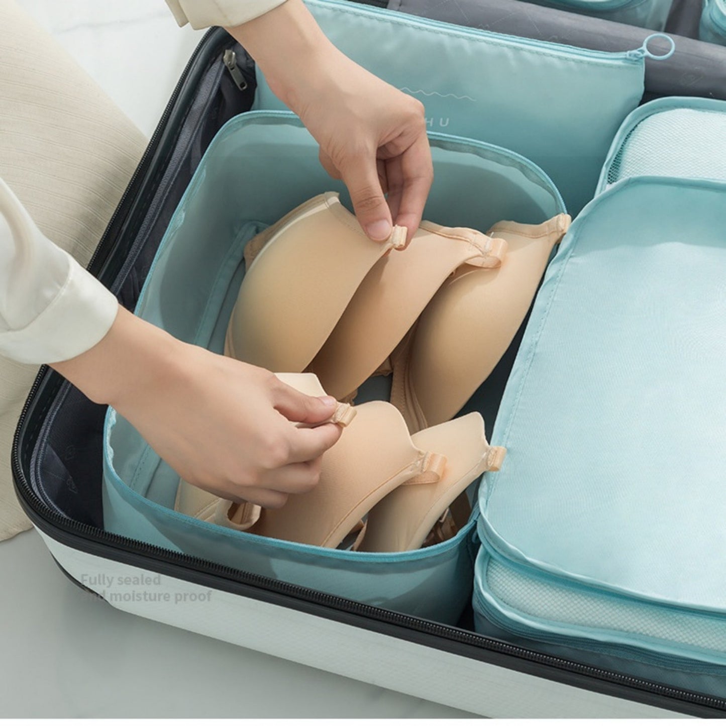 Anna-Kaci 4-Piece Compression Packing Cube Set with Zipper Closure and Carry Handles