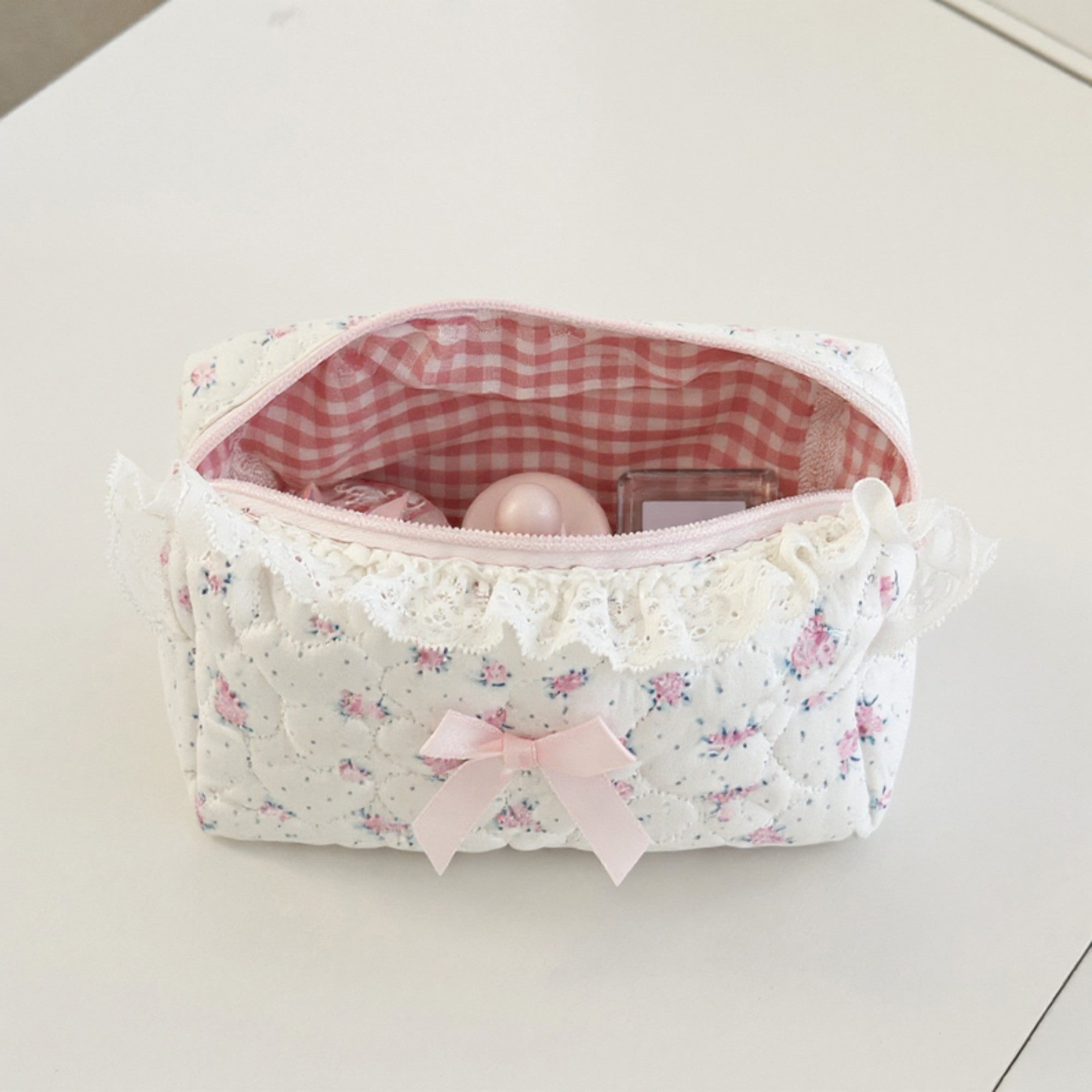 Anna-Kaci Quilted Floral Lace Makeup Bag with Bow Accent and Gingham Lining 7.3x4x3 in