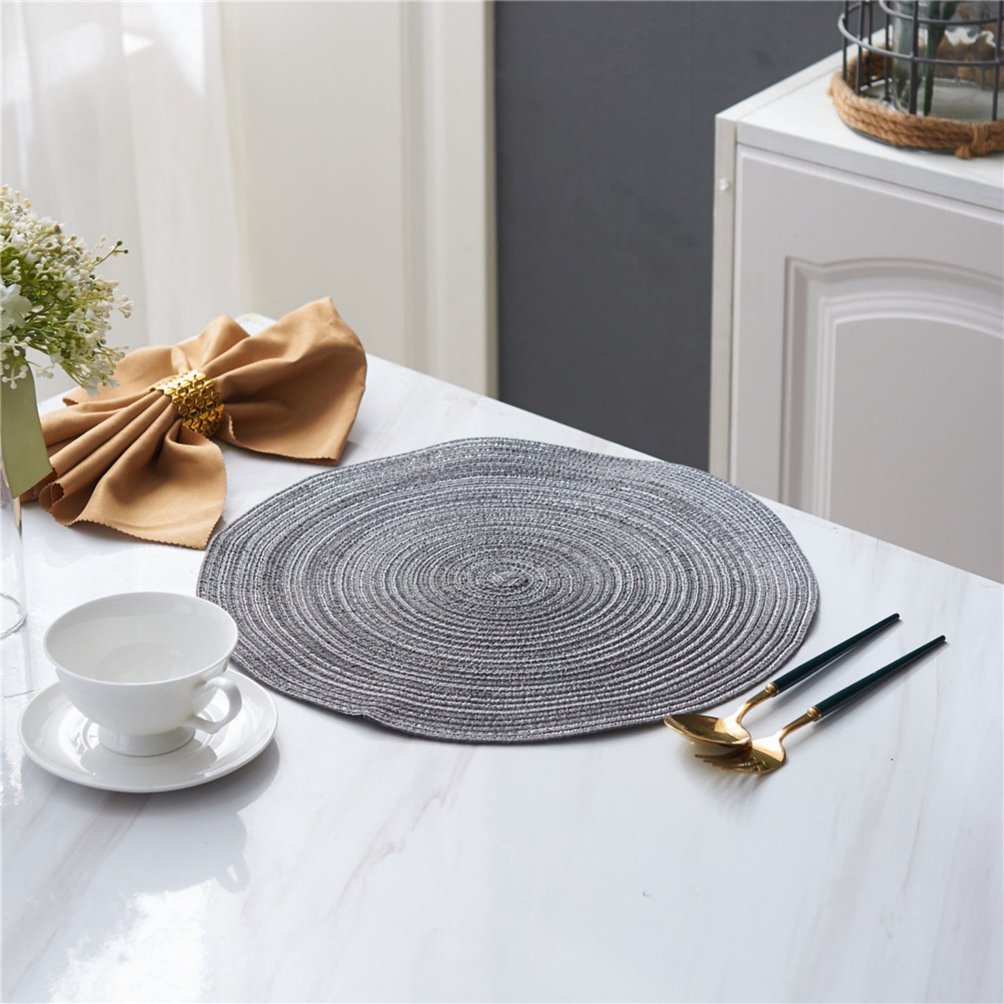 Anna-Kaci 4-Piece Round Braided Woven Placemat with Textured Spiral Pattern for Dining Table