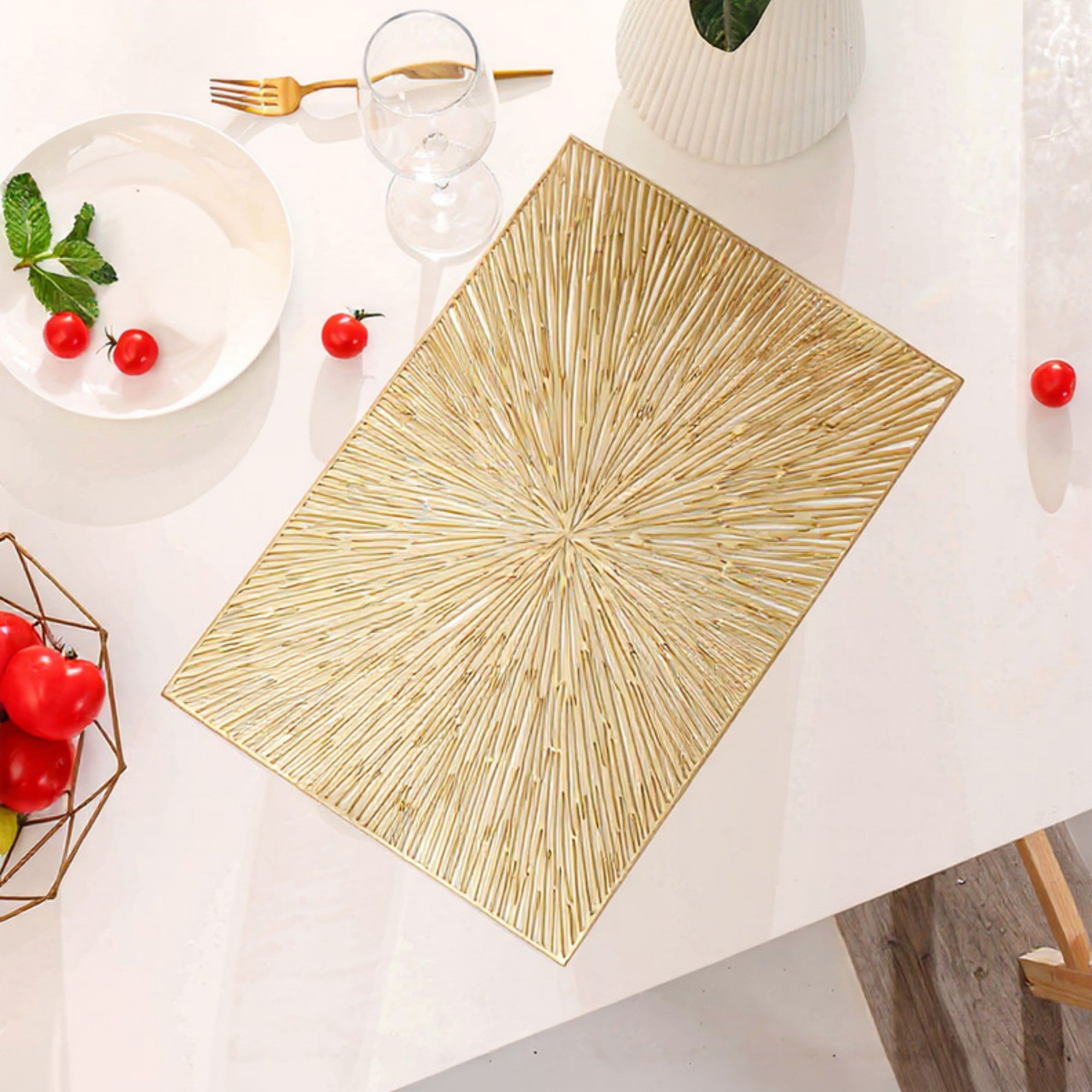 Anna-Kaci 4-Piece Rectangular Woven Rattan Placemat with Radiating Sunburst Design