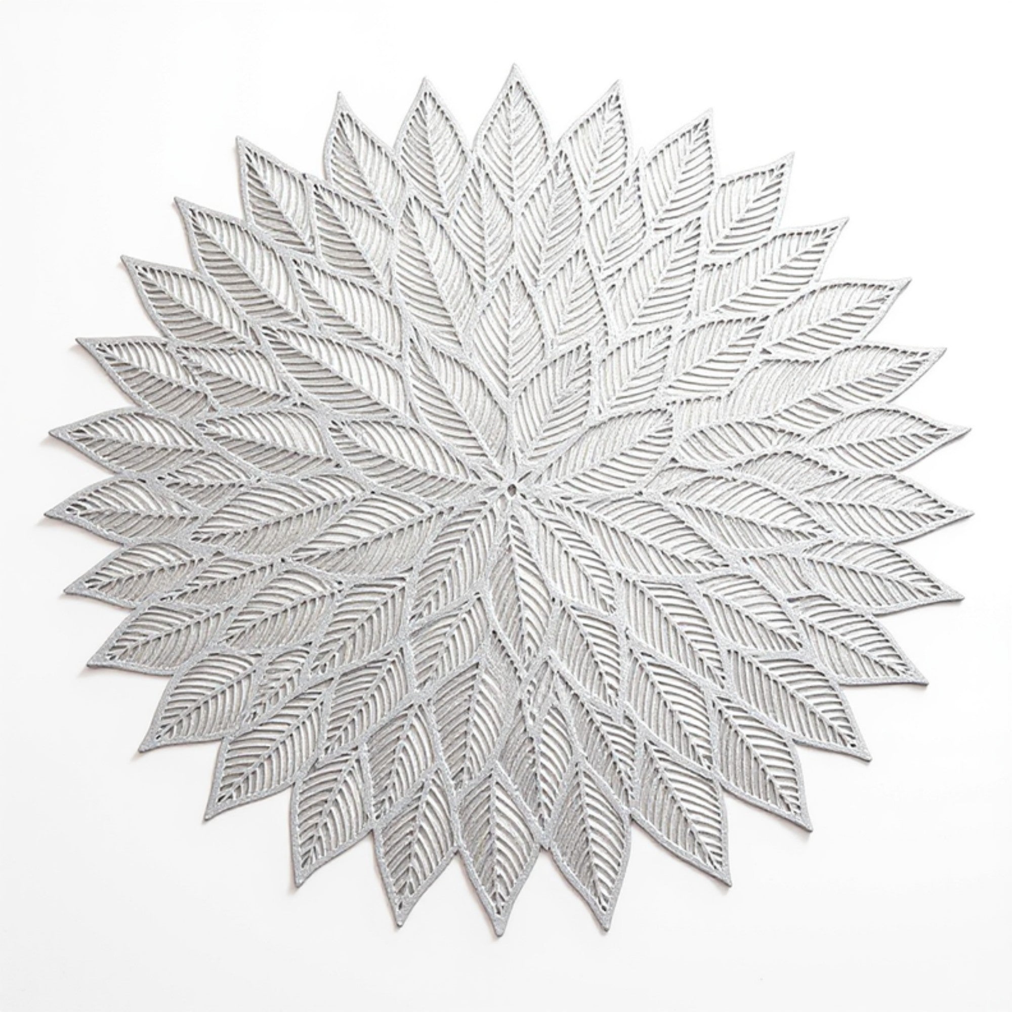Anna-Kaci 4-Piece Round Leaf Pattern Placemat with Cutout Design