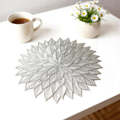 Anna-Kaci 4-Piece Round Leaf Pattern Placemat with Cutout Design