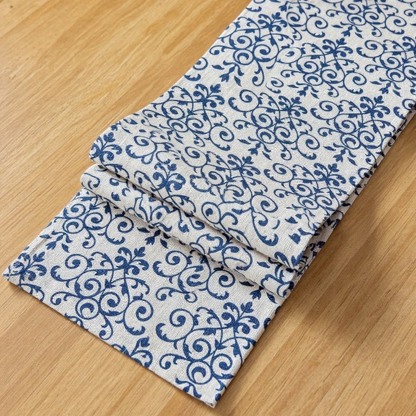 Anna-Kaci Ornate Damask Table Runner with Intricate Scroll Pattern 12x55in