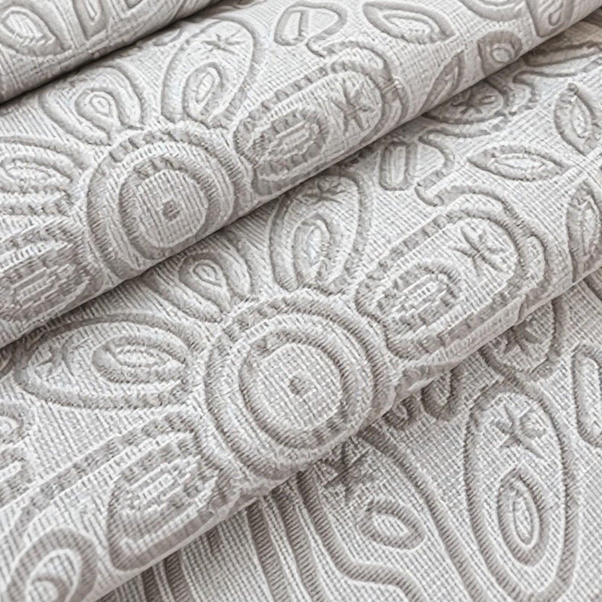 Anna-Kaci Floral Embroidered Table Runner with Intricate Pattern Detailing 13.5x47in