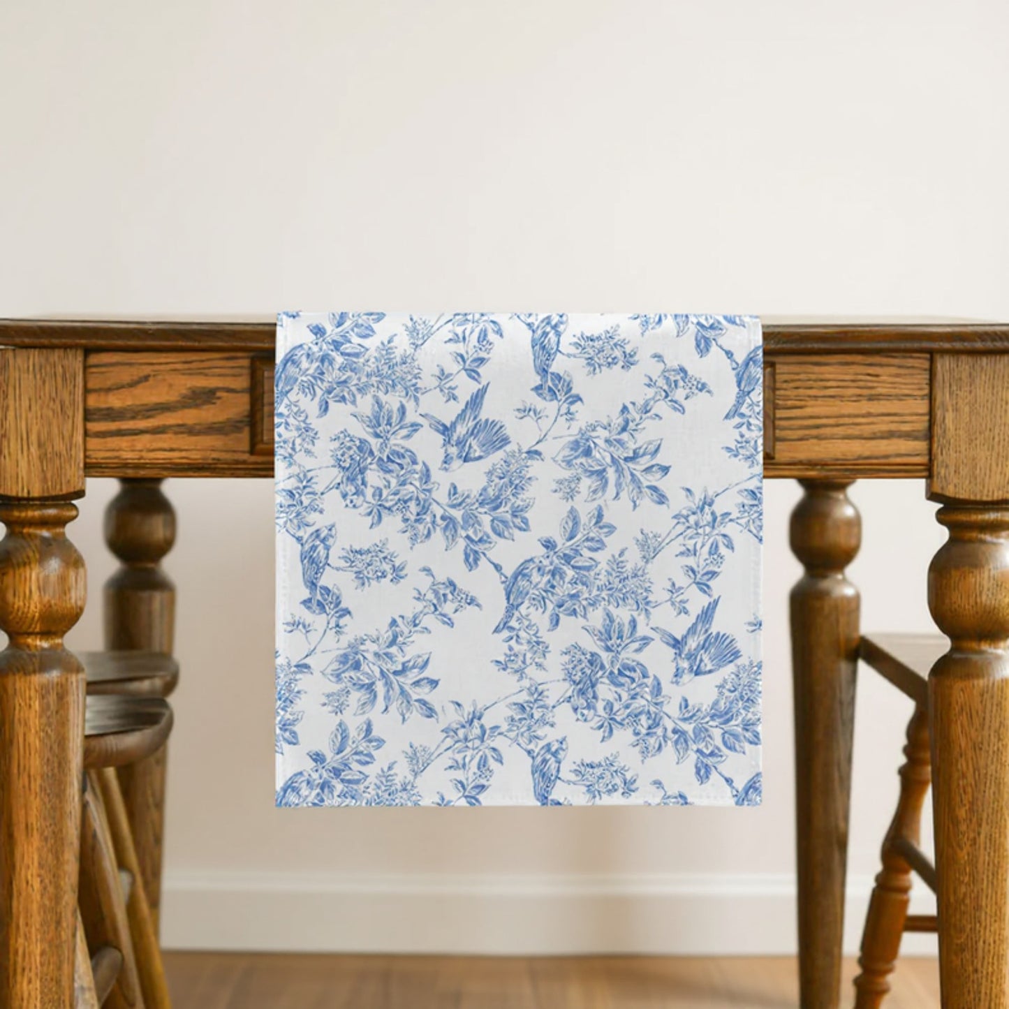 Anna-Kaci Vintage Floral Print Table Runner with Classic Woven Detailing