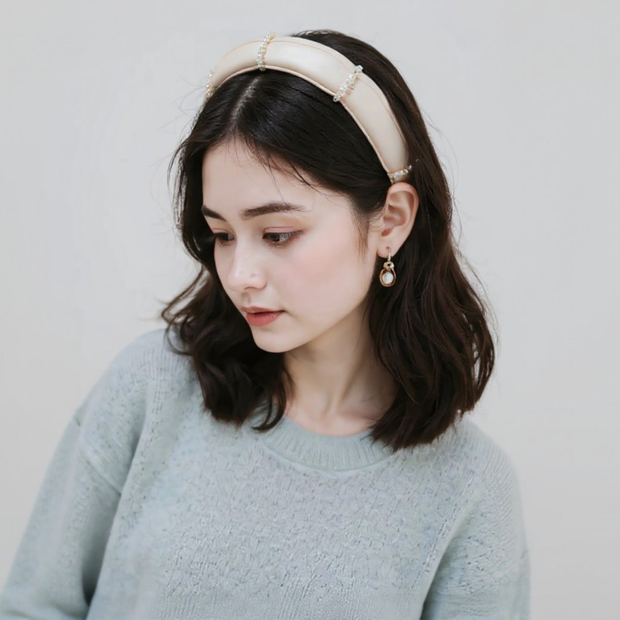 Anna-Kaci Women's Padded Satin Headband with Pearl and Crystal Bead Embellishments 6.3x4.7x1.2in