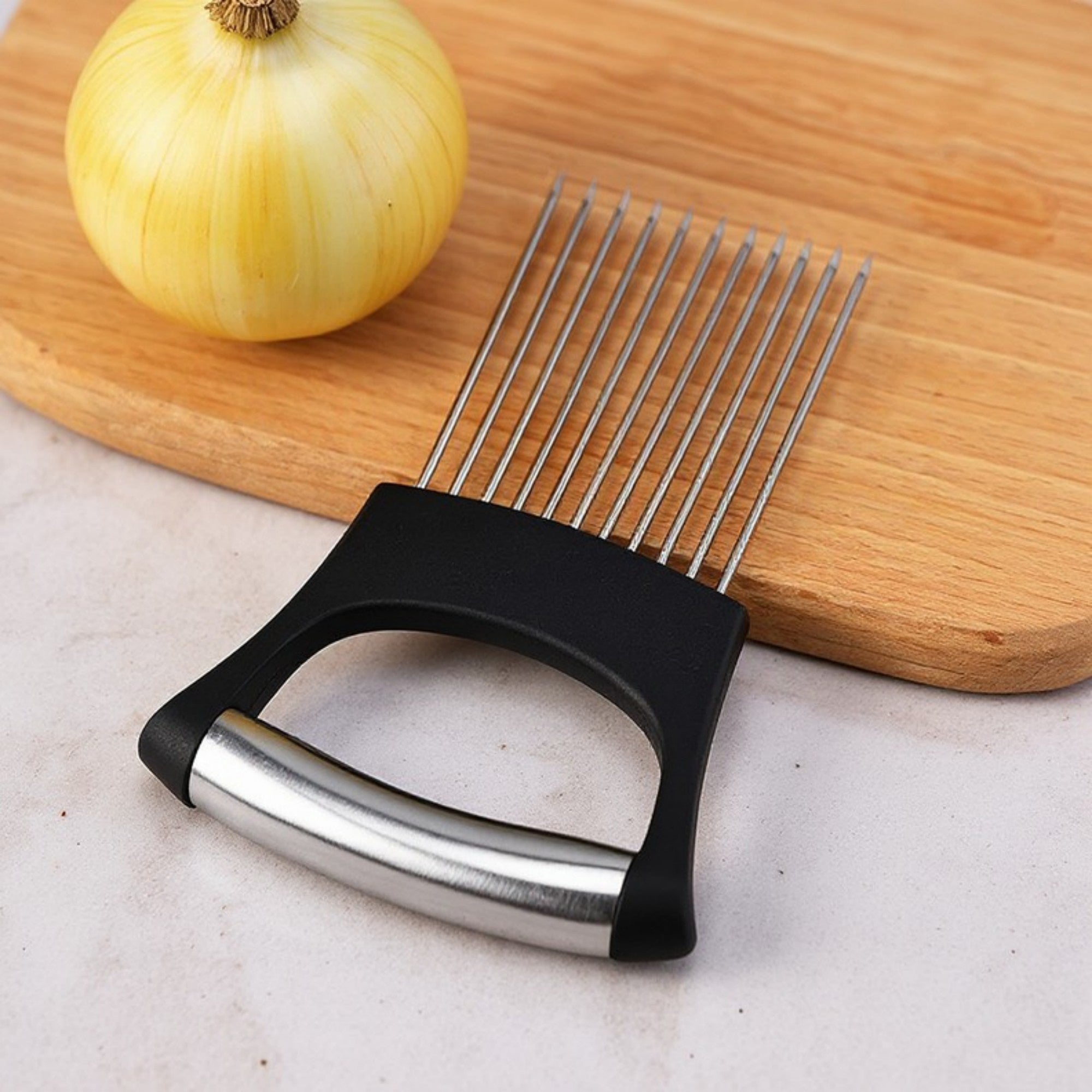 Anna-Kaci 3-Piece Stainless Steel Onion Holder Slicing Tool with Ergonomic Handle and Sharp Metal Prongs for Safer Food Prep