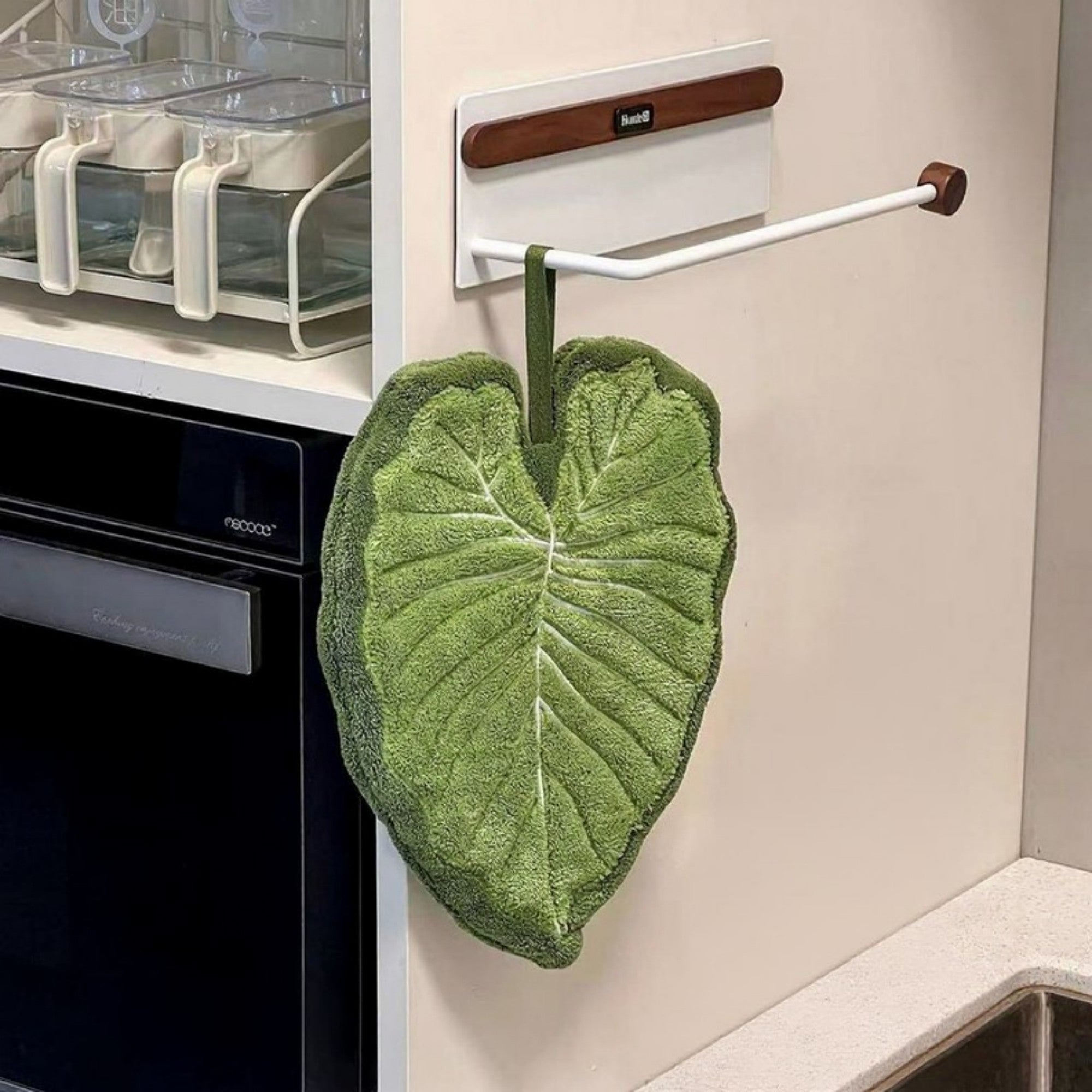 Anna-Kaci Soft Absorbent Hanging Hand Towels Leaf Shaped Reusable Cleaning Cloth with Loop 3 Pack