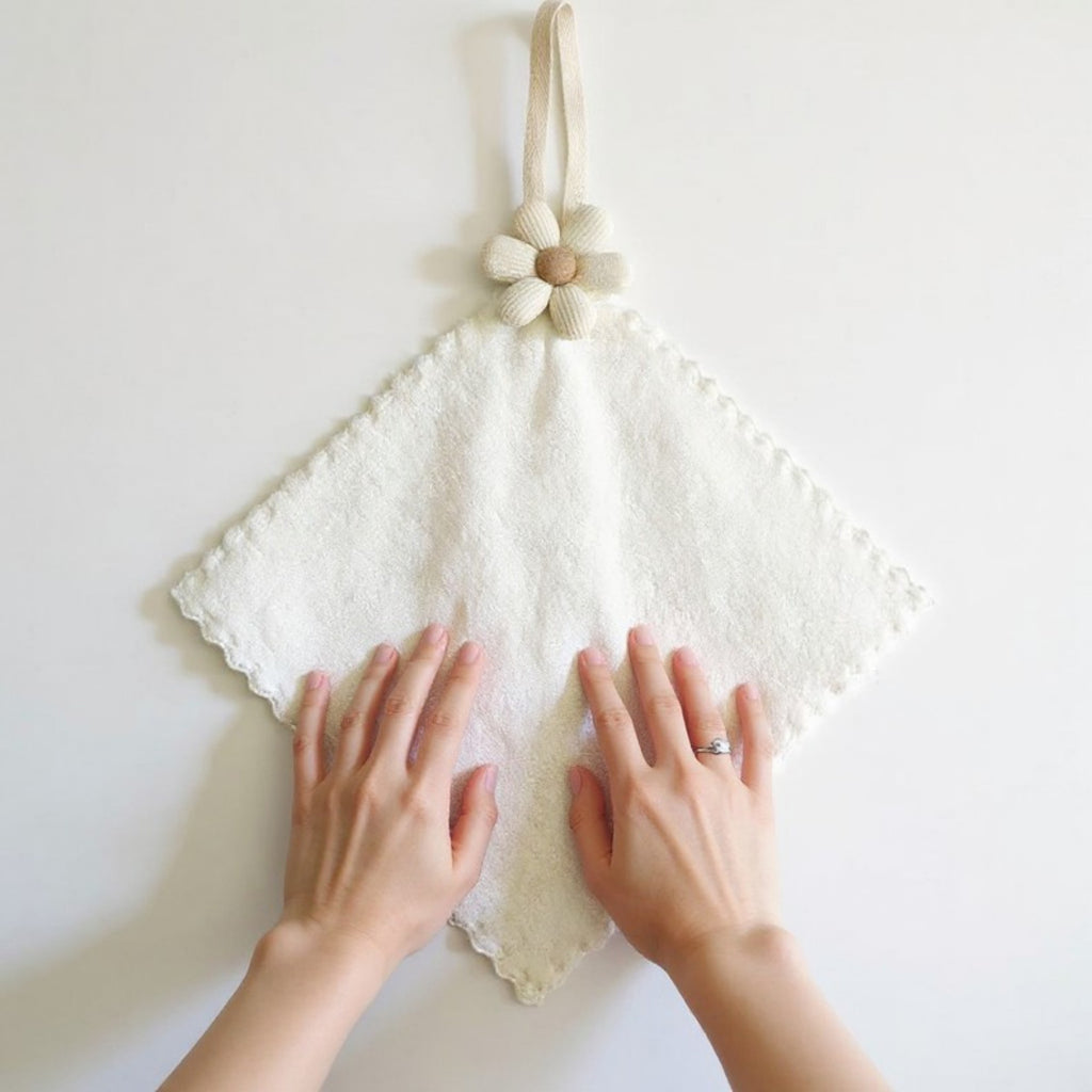 Anna-Kaci Soft Absorbent Hanging Washcloths 3 Pack Reusable Textured Cleaning Cloths
