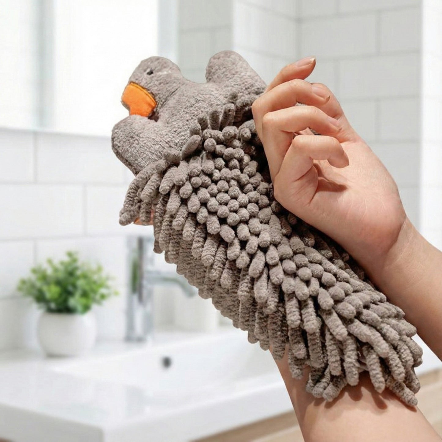 Alilang 2-PC Duck Shaped Hanging Microfiber Hand Towels Set Soft Plush Absorbent Design with Loop for Kitchen or Bathroom